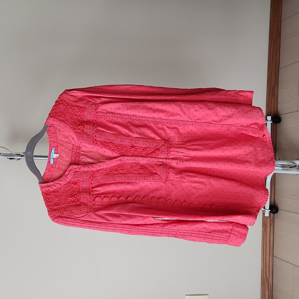 Women's Top